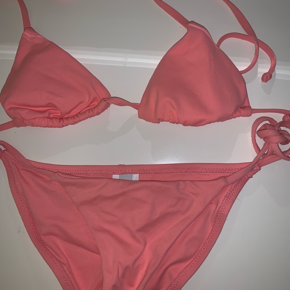 Becca swimsuit set! top S and bottoms XS